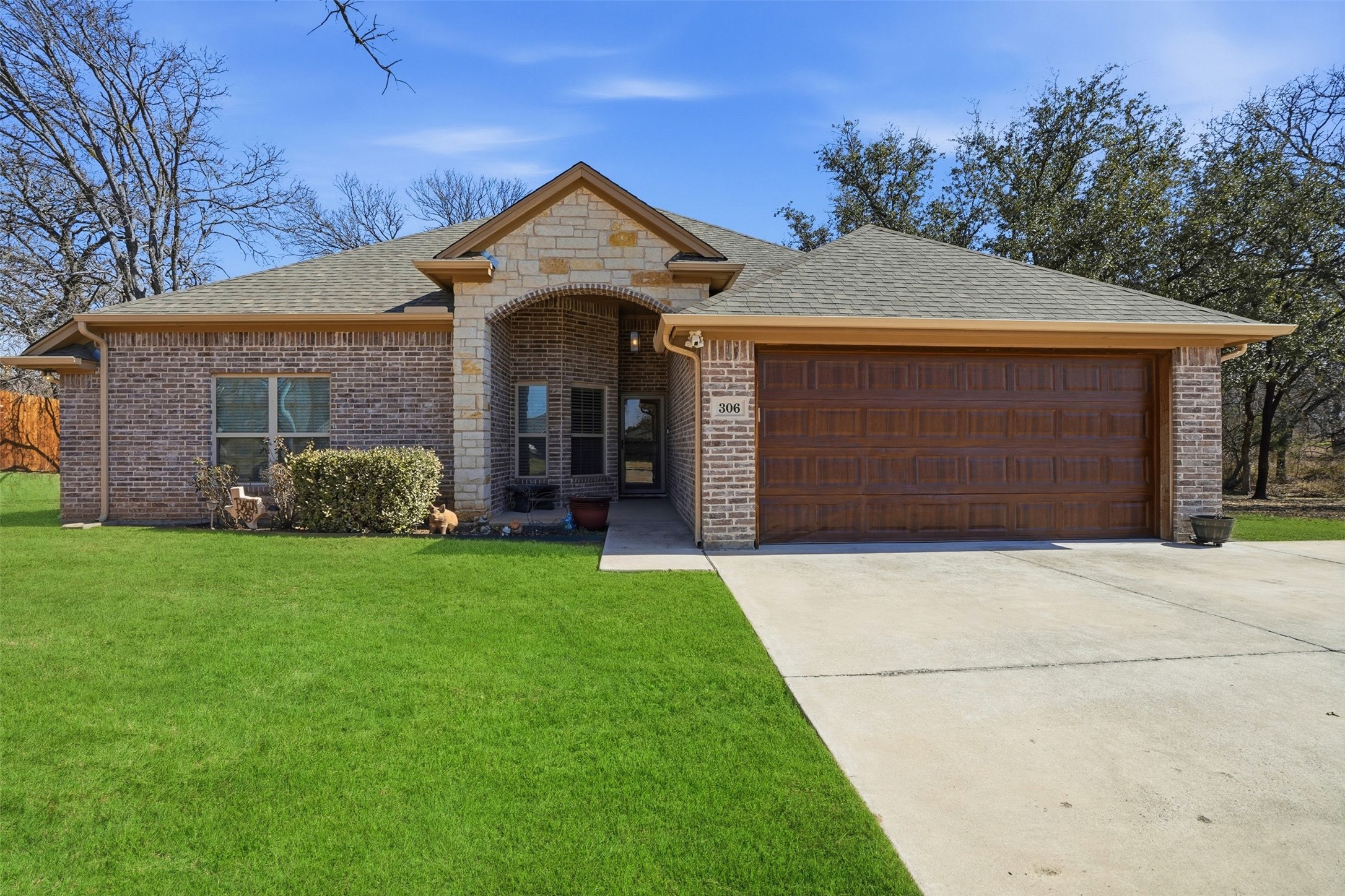 306 Donna Circle Granbury TX 76049