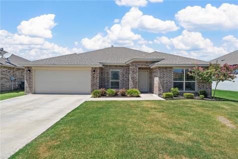 415 Stoneridge Drive Hillsboro TX 76645