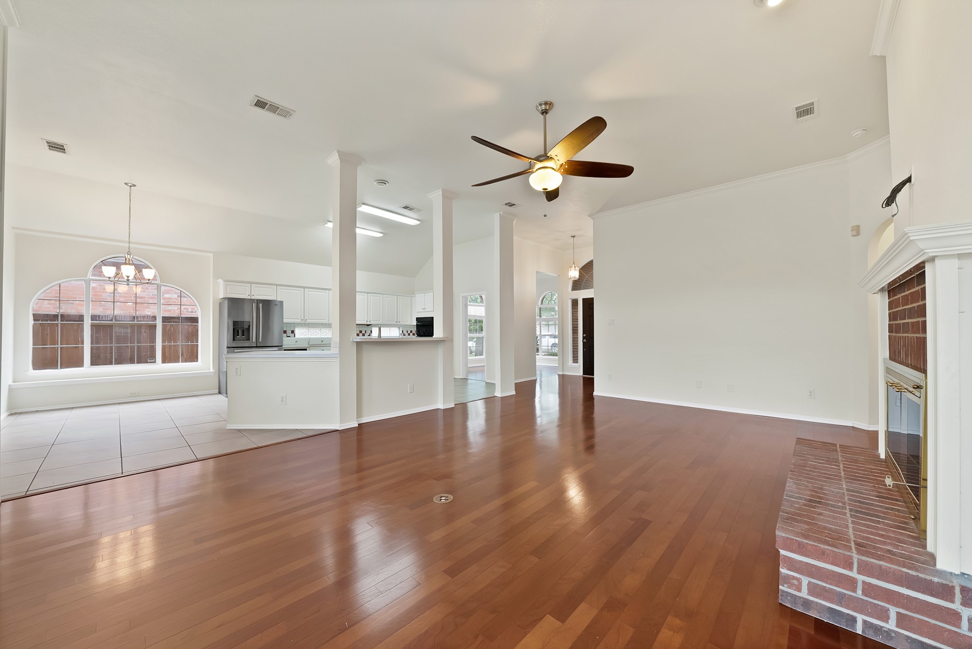 813 Yosemite Trail Mesquite TX 75149