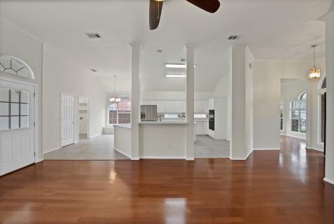 813 Yosemite Trail Mesquite TX 75149