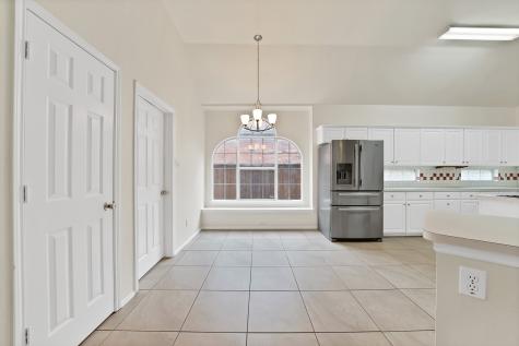 813 Yosemite Trail Mesquite TX 75149