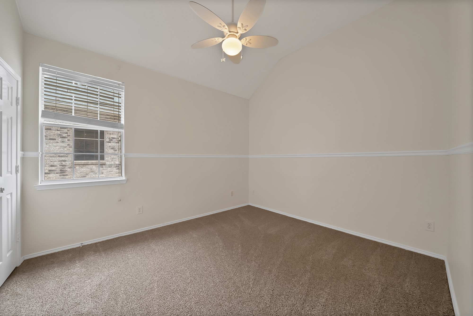 813 Yosemite Trail Mesquite TX 75149