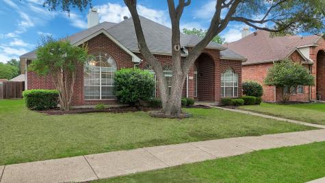 813 Yosemite Trail Mesquite TX 75149