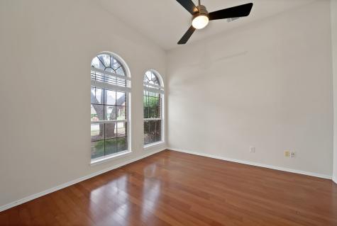 813 Yosemite Trail Mesquite TX 75149