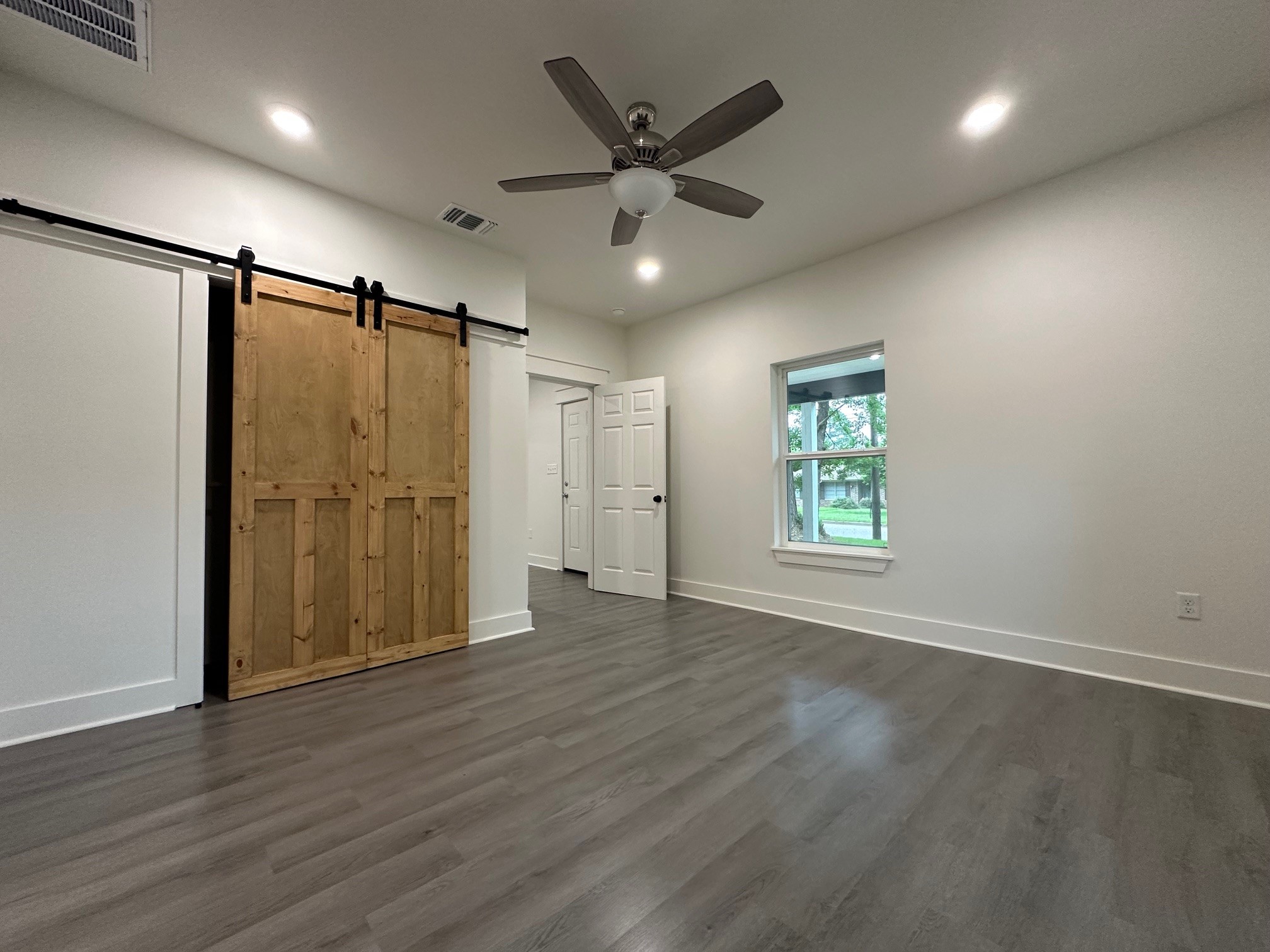 907 Davis Street S Sulphur Springs TX 75482