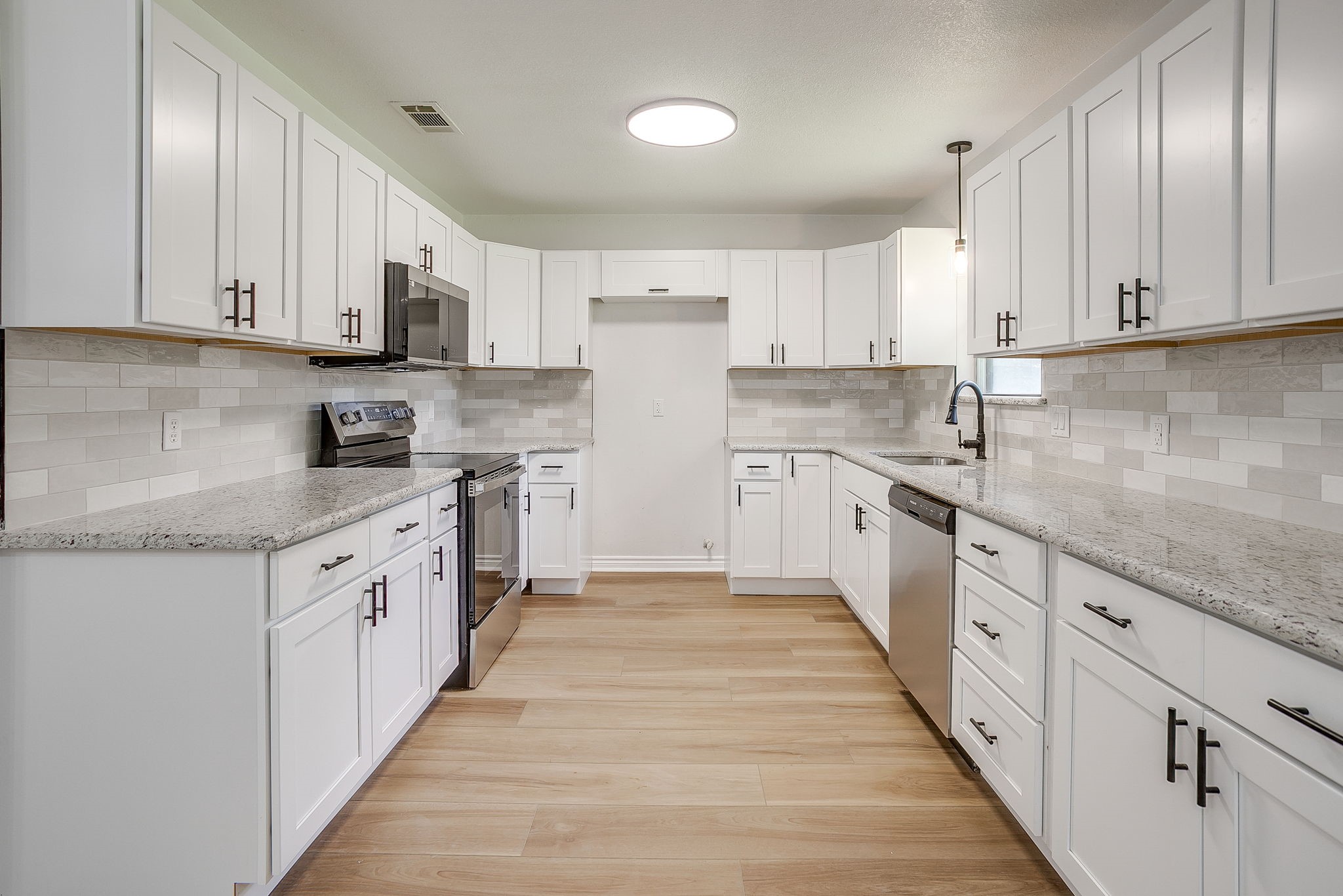 299 Dudley Lane Burleson TX 76028