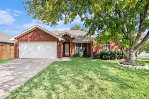 1020 Hannah Street Burleson TX 76028