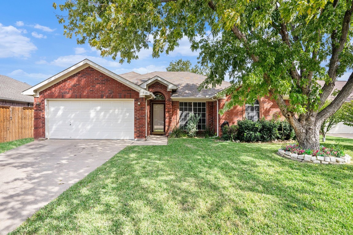 1020 Hannah Street Burleson TX 76028