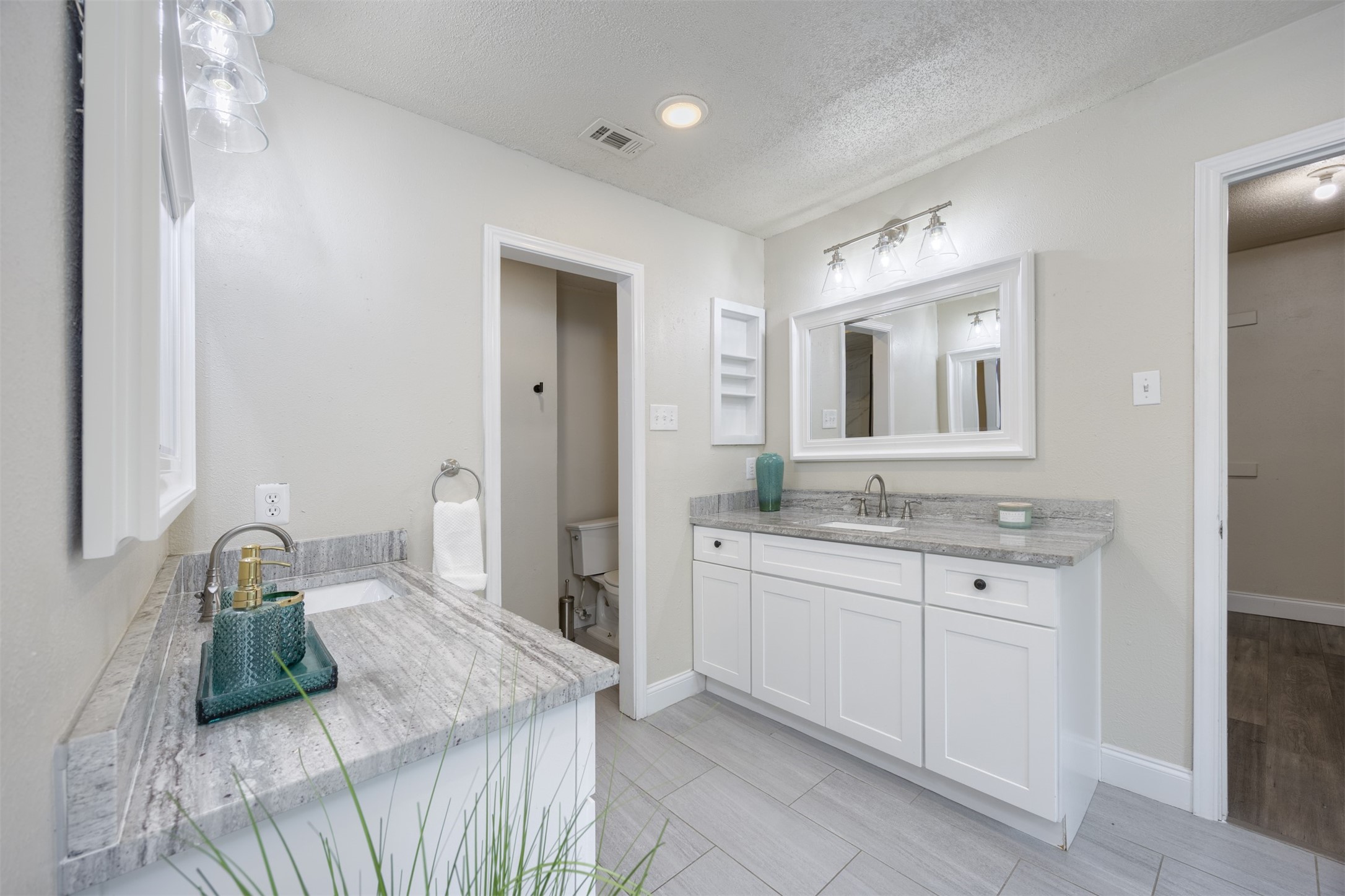 1614 Chesterfield Drive Carrollton TX 75007