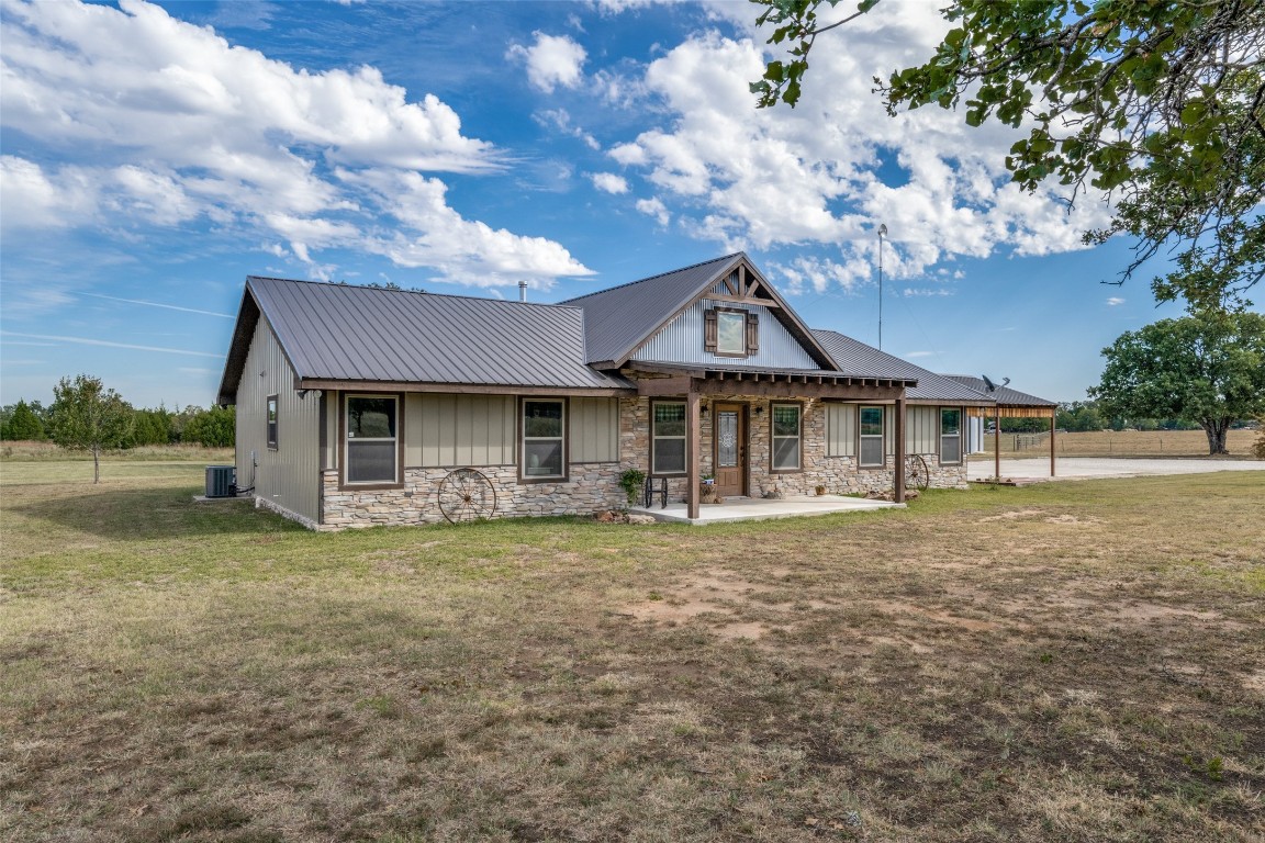 451 Orchard Road Bowie TX 76230