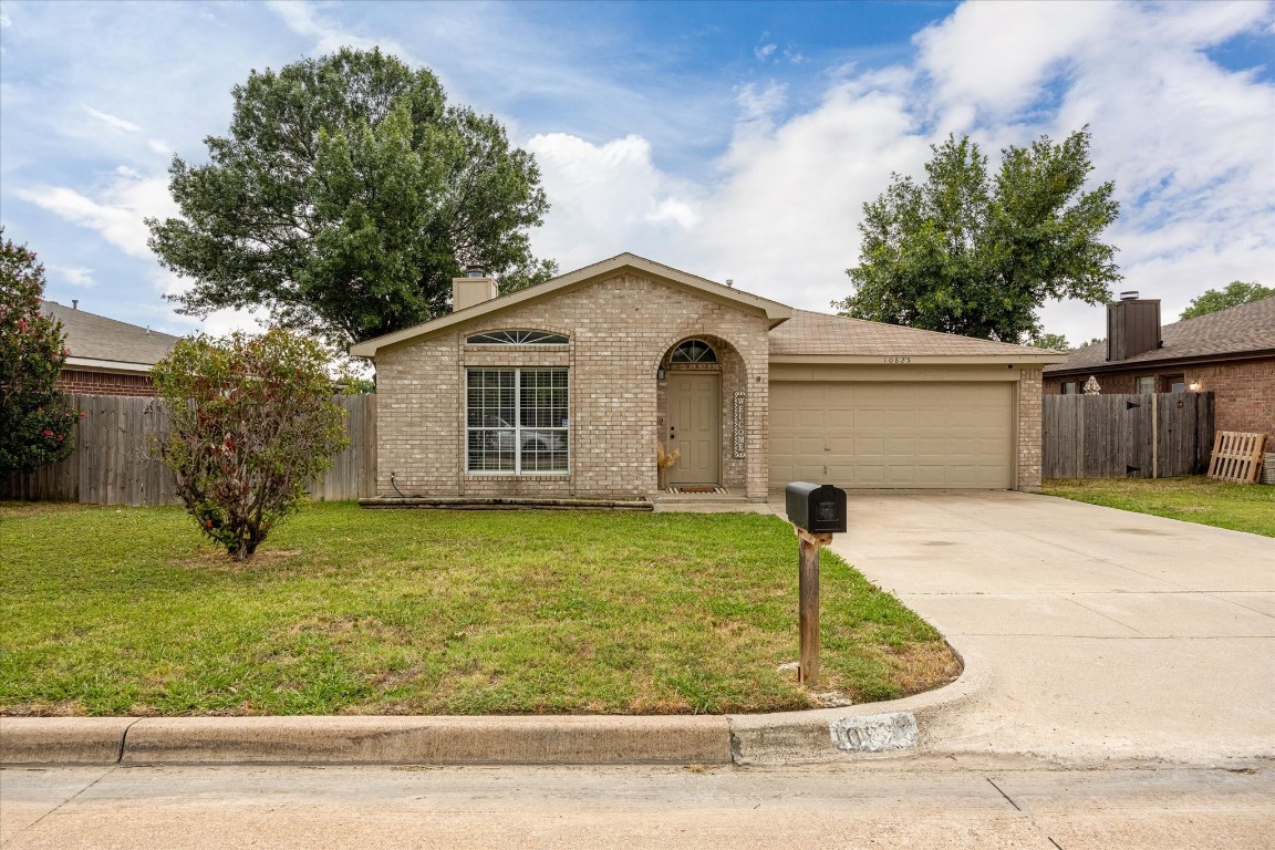 10825 Hornby Street Fort Worth TX 76108