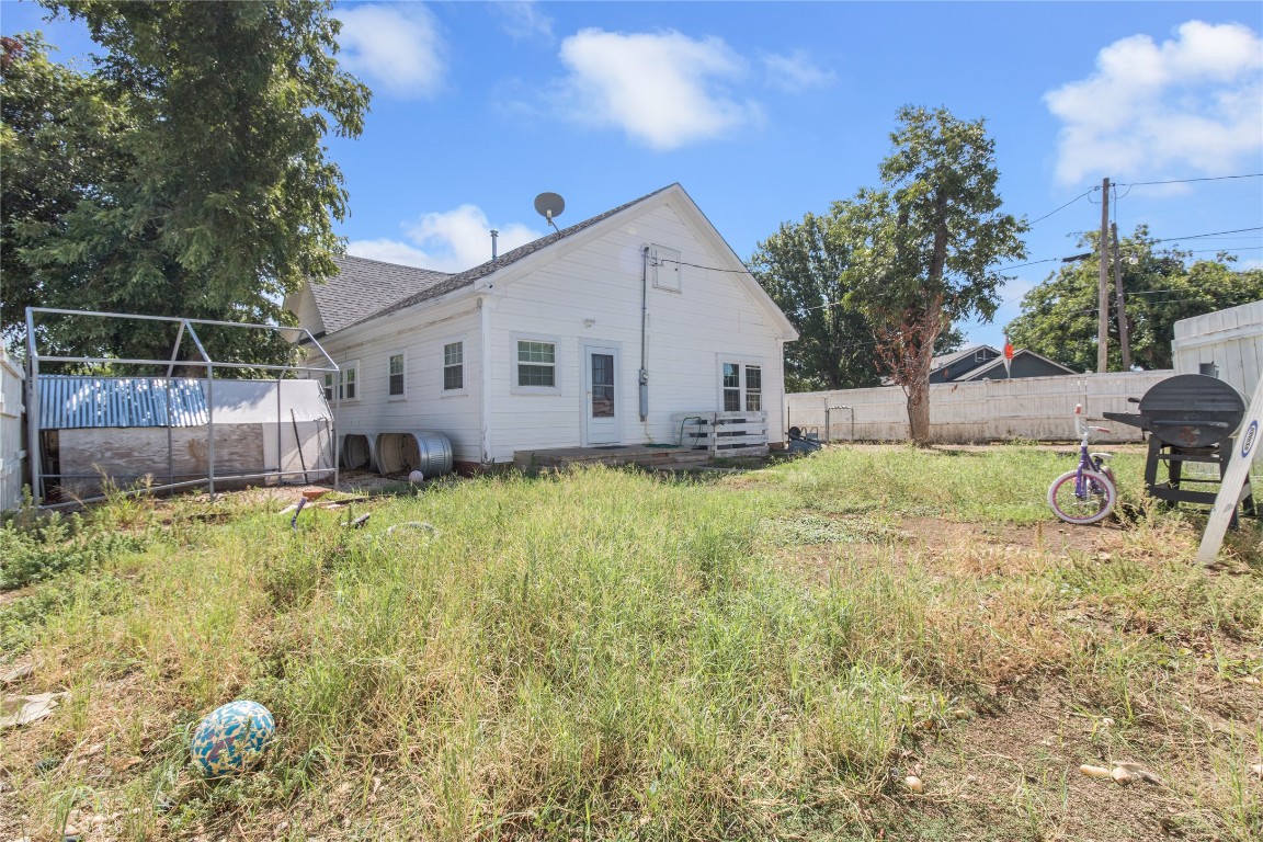 1516 S Colorado Street Coleman TX 76834
