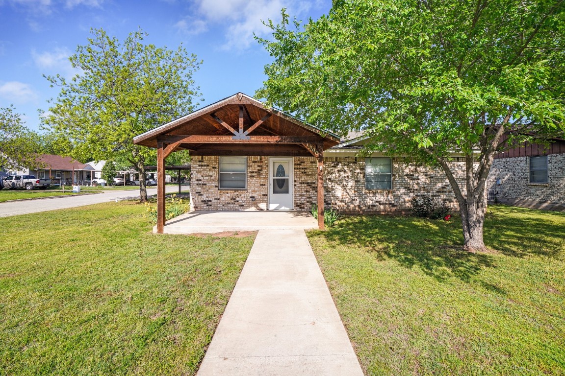 1908 SE 11th Avenue Mineral Wells TX 76067
