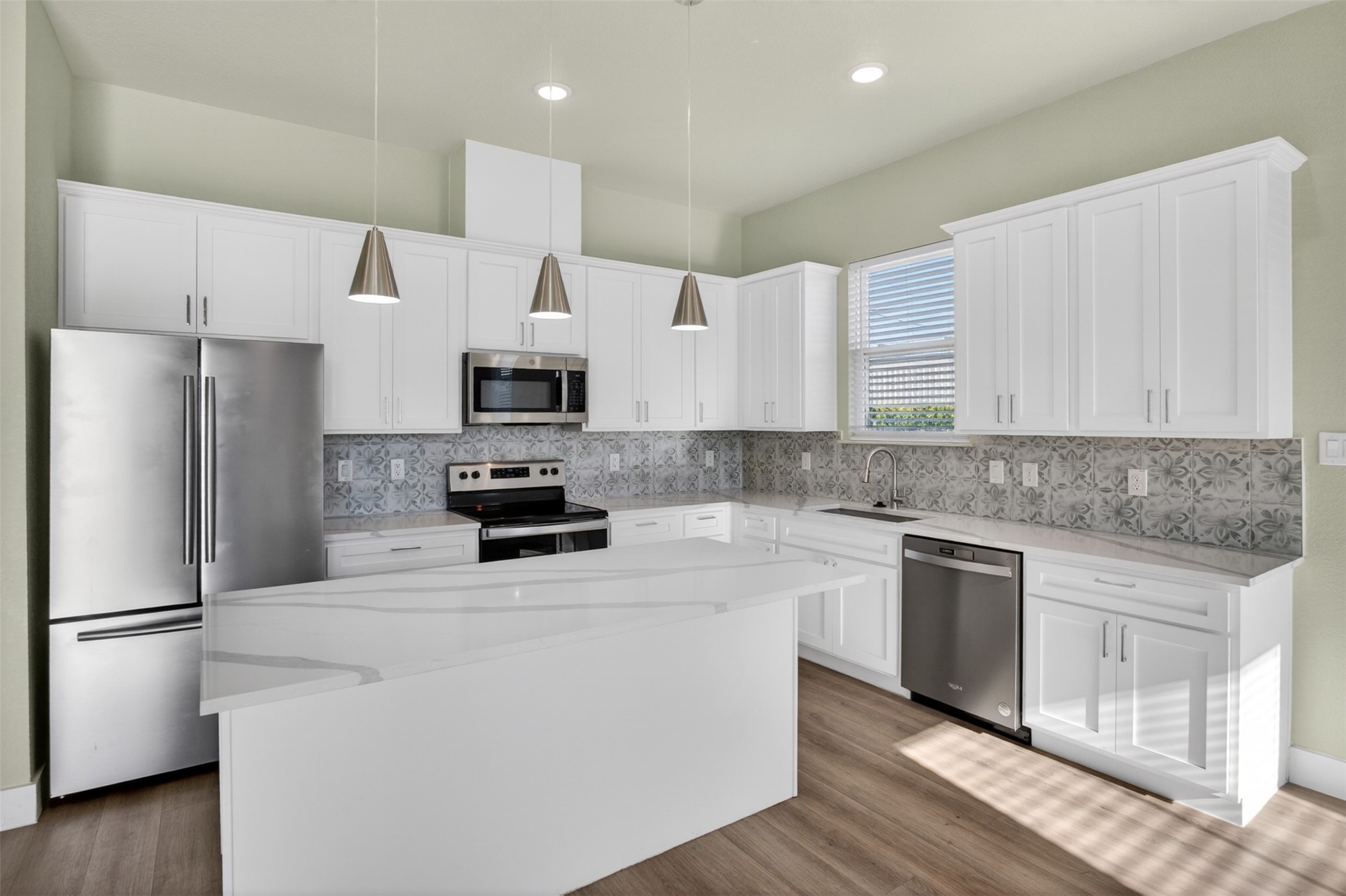 2945 Gordon Avenue Fort Worth TX 76110
