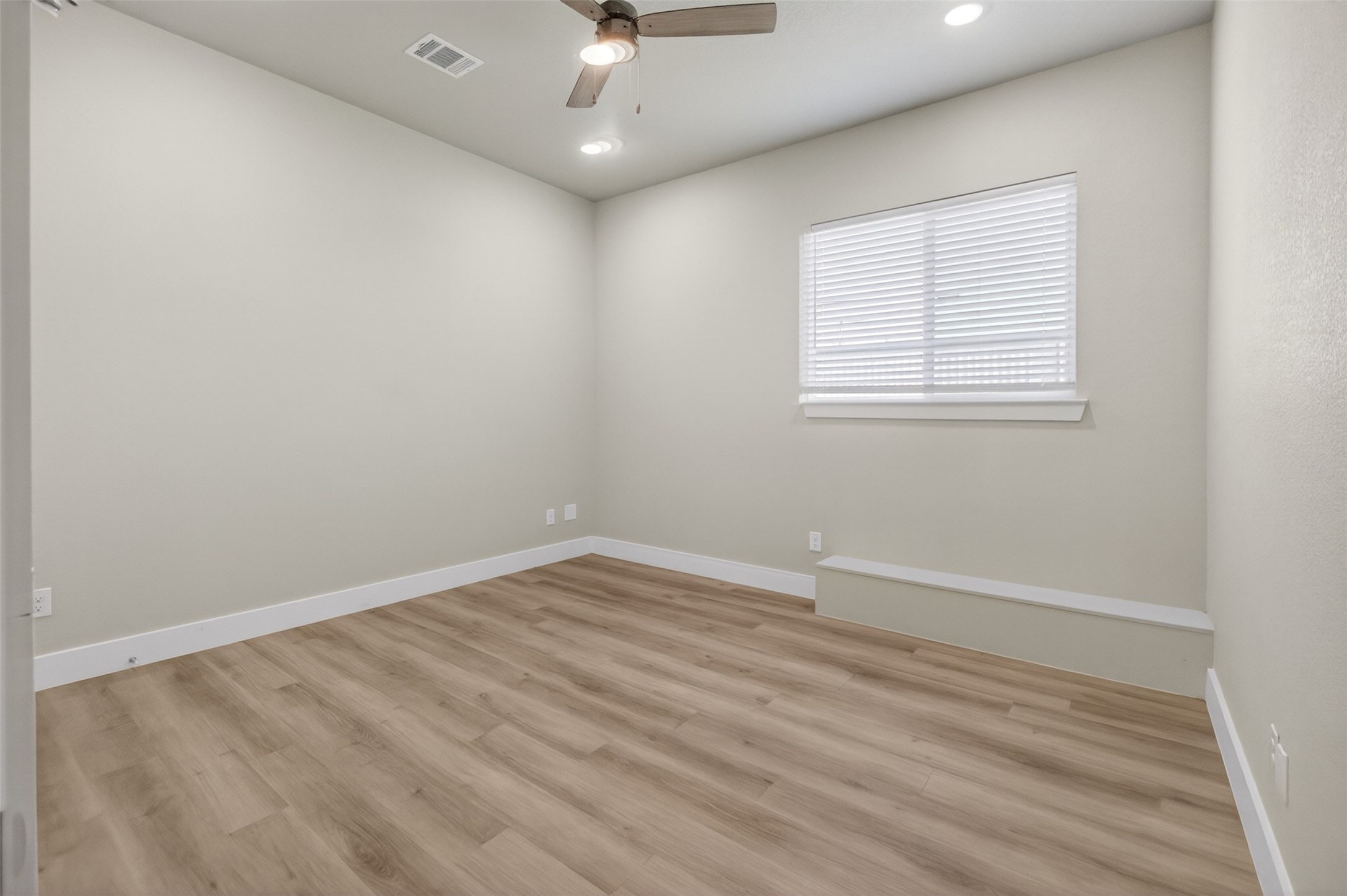 2945 Gordon Avenue Fort Worth TX 76110