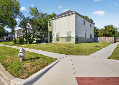 2945 Gordon Avenue Fort Worth TX 76110