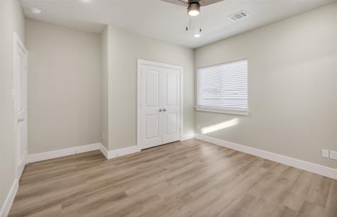 2945 Gordon Avenue Fort Worth TX 76110
