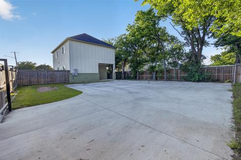2945 Gordon Avenue Fort Worth TX 76110