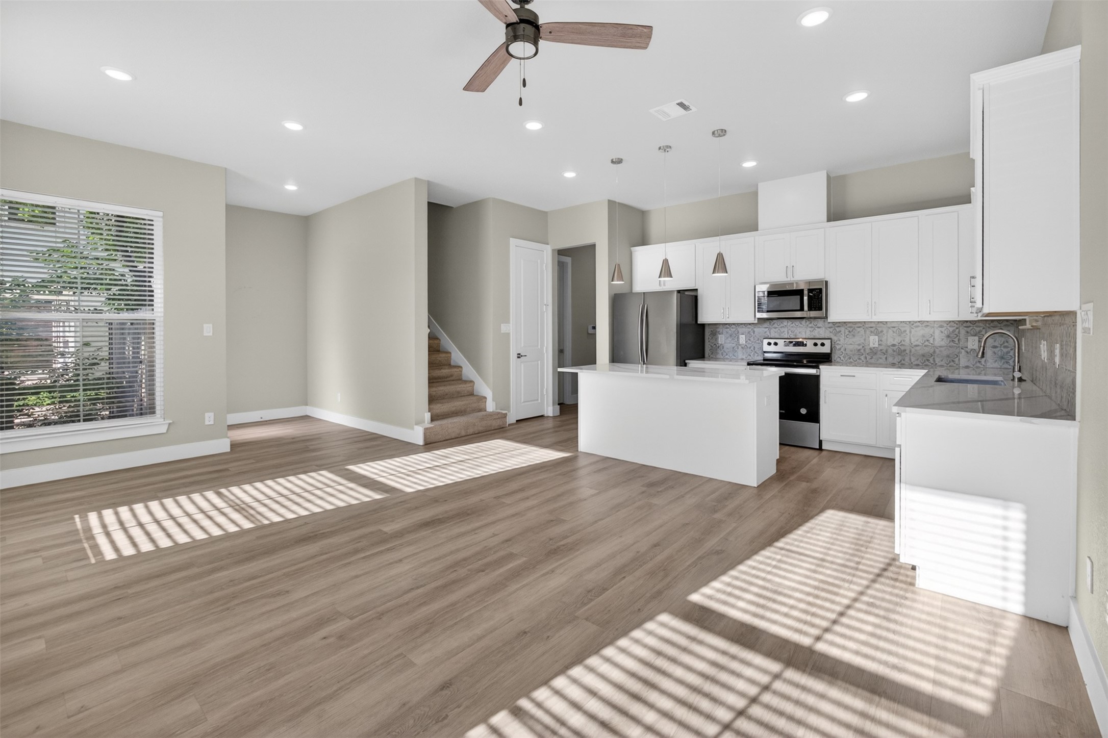 2945 Gordon Avenue Fort Worth TX 76110