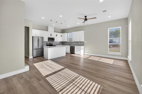 2945 Gordon Avenue Fort Worth TX 76110