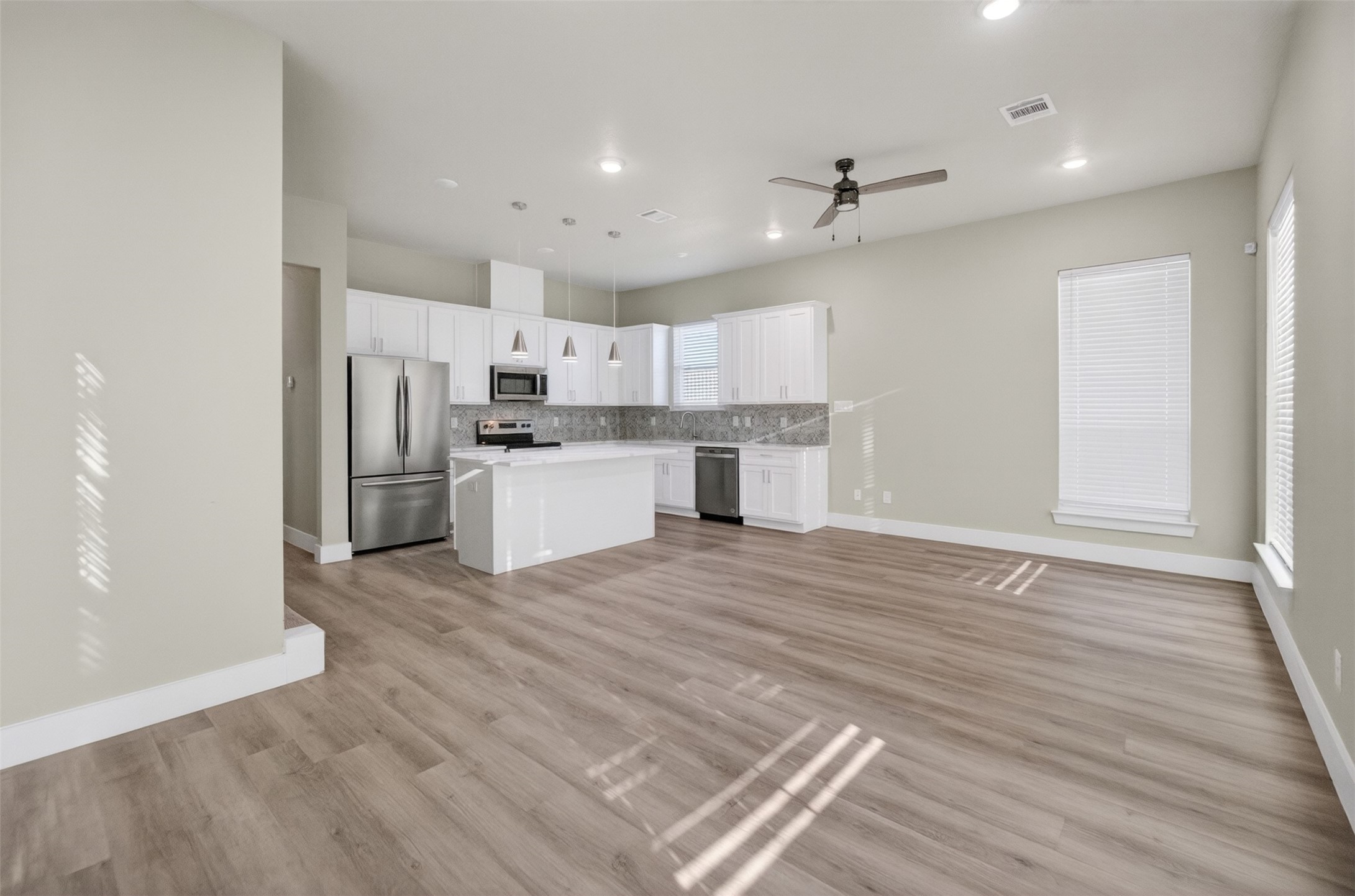 2945 Gordon Avenue Fort Worth TX 76110