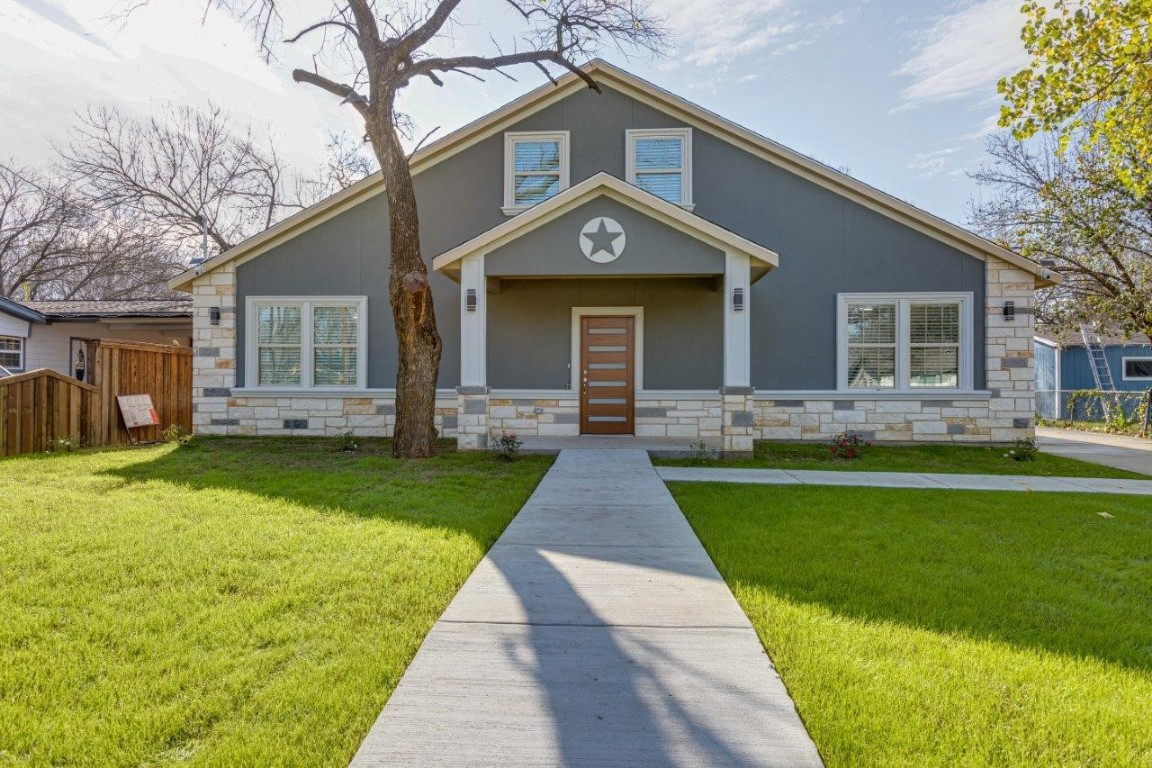 10404 Grove Oaks Boulevard Dallas TX 75217