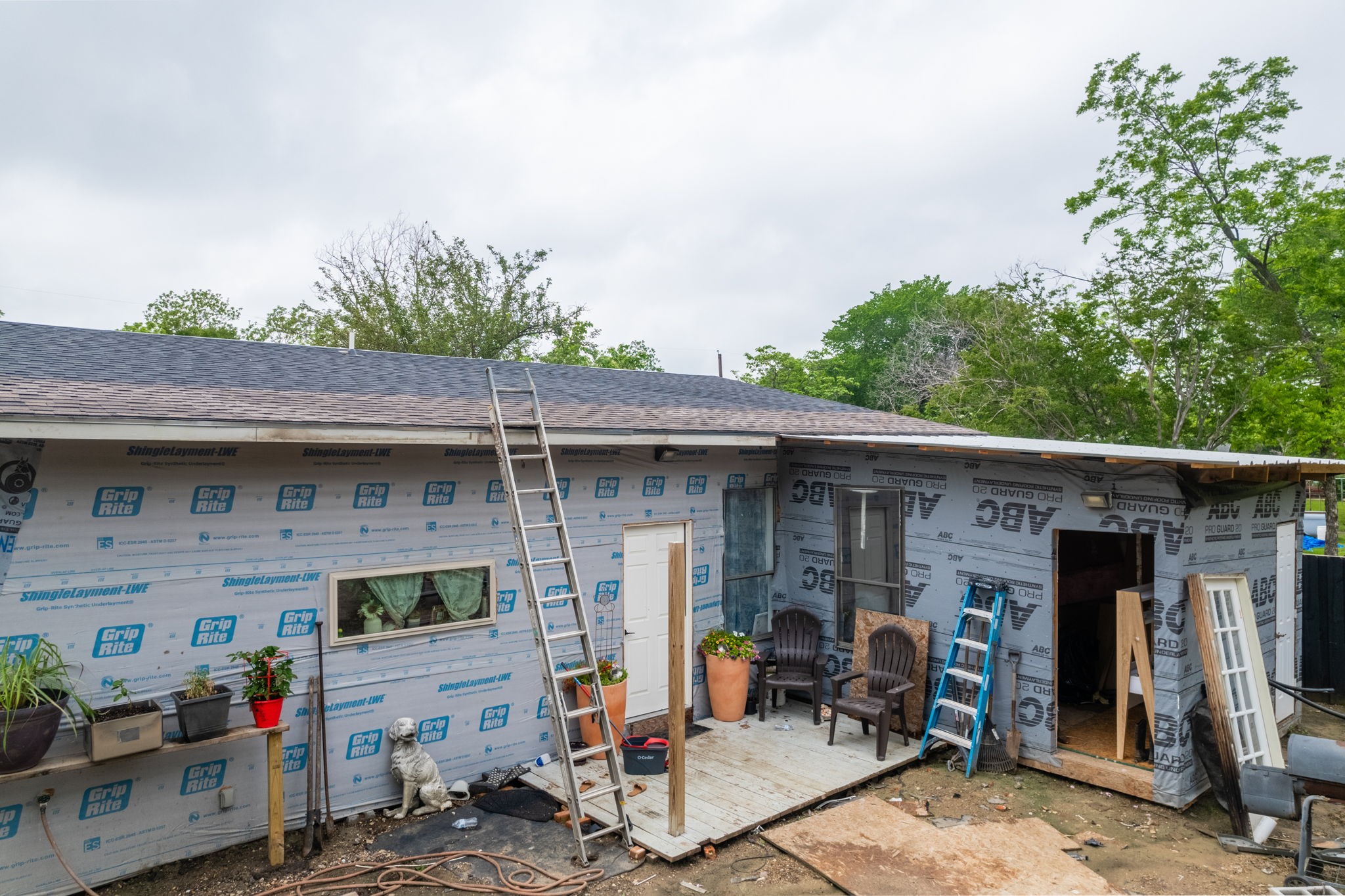 1100 Hillburn Drive Dallas TX 75217
