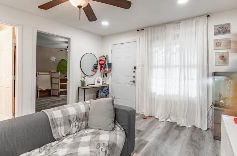 1100 Hillburn Drive Dallas TX 75217