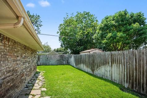 2505 Douglas Avenue Irving TX 75062