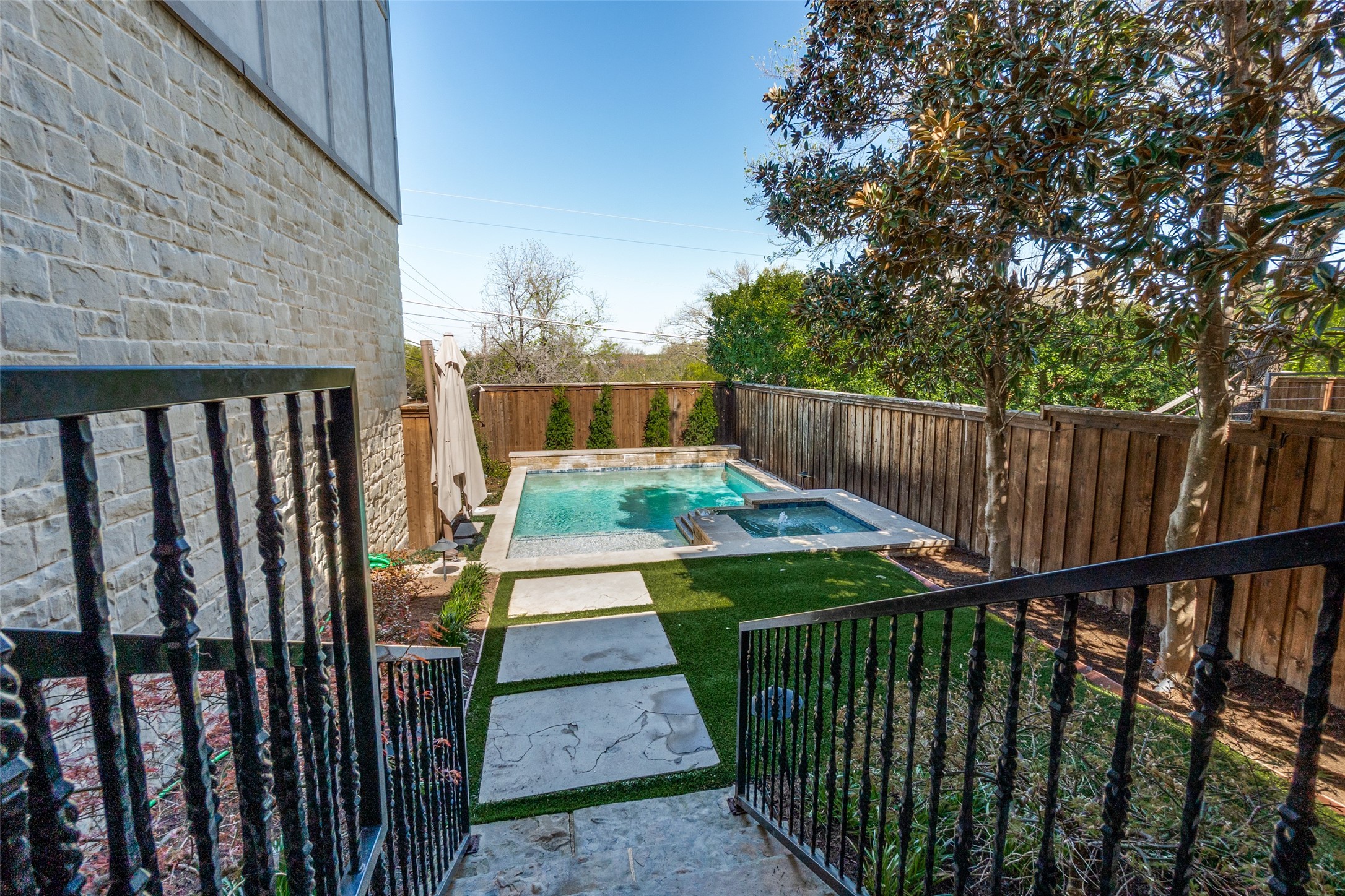 8003 Deer Trail Drive Dallas TX 75238