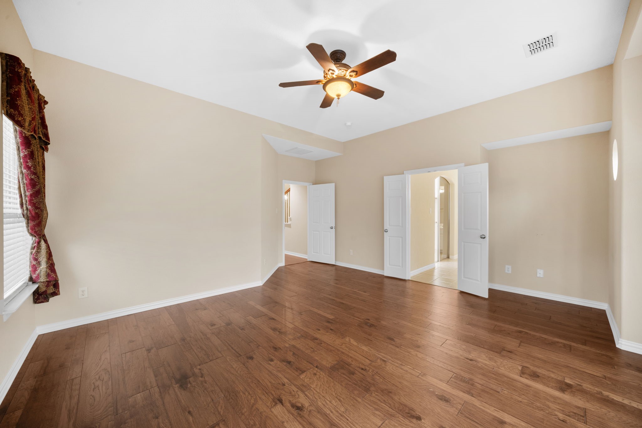 7215 Herboso Grand Prairie TX 75054