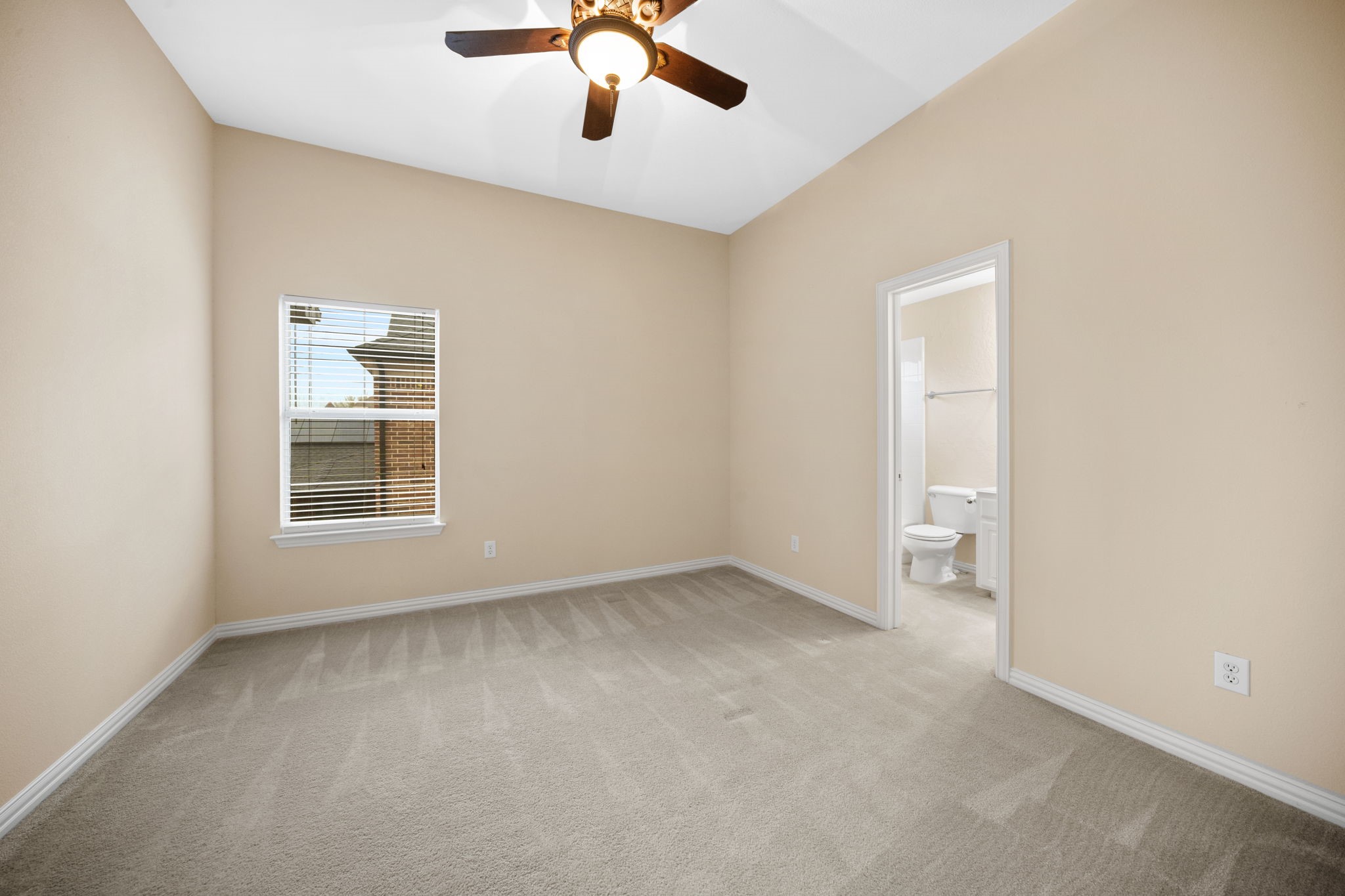 7215 Herboso Grand Prairie TX 75054