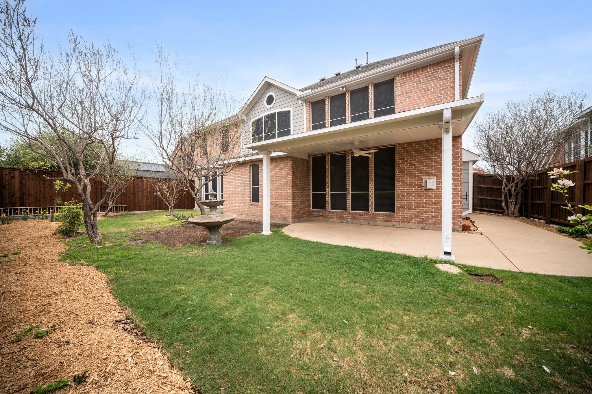 7215 Herboso Grand Prairie TX 75054