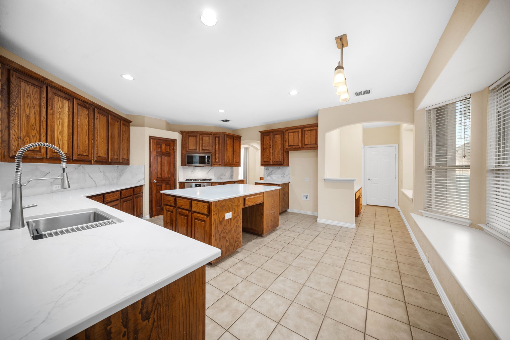 7215 Herboso Grand Prairie TX 75054