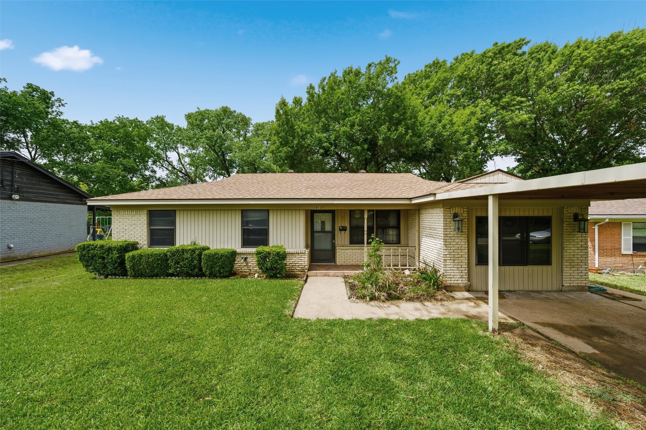 4137 Hiland Drive Beverly Hills TX 76711