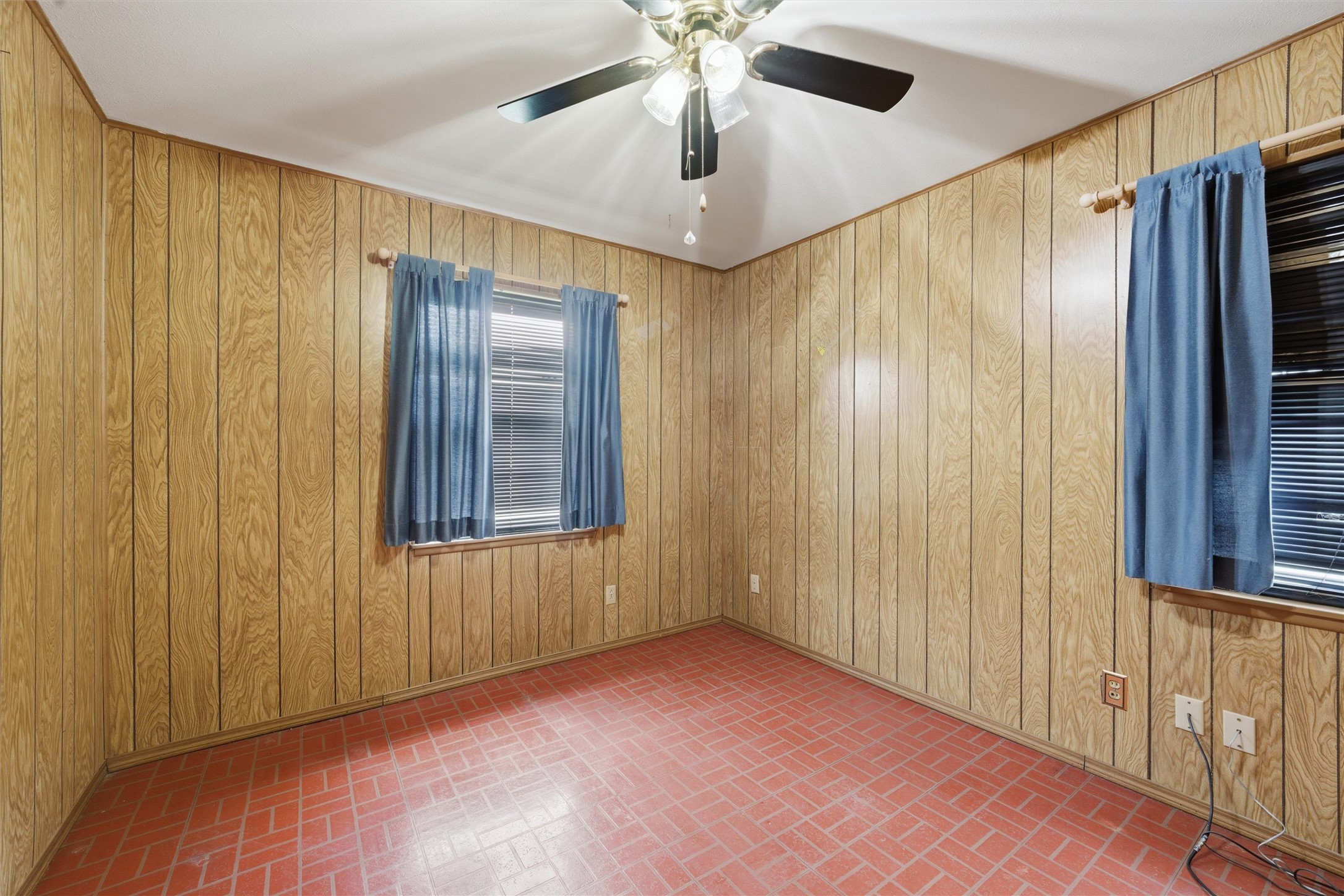 4137 Hiland Drive Beverly Hills TX 76711
