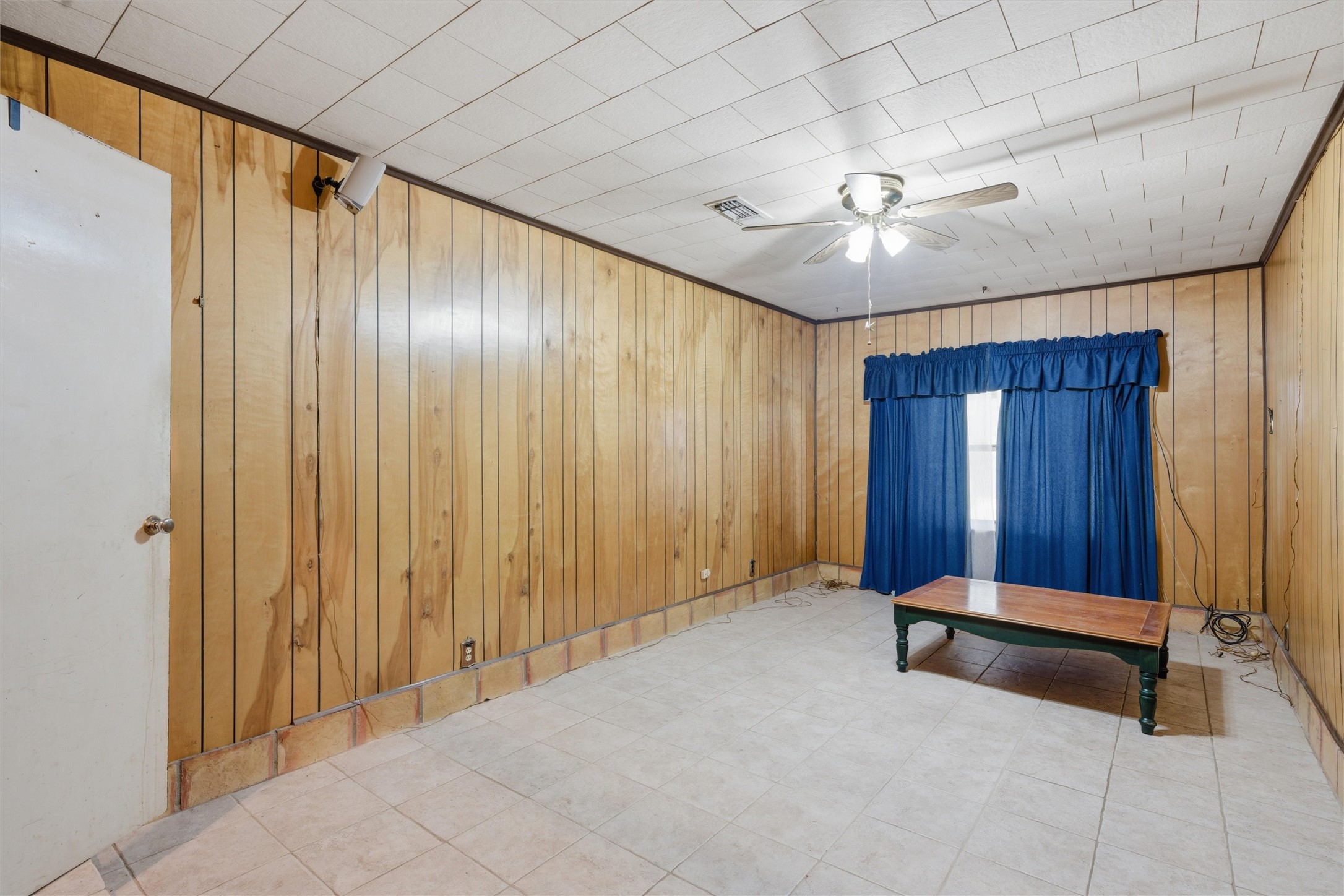 4137 Hiland Drive Beverly Hills TX 76711