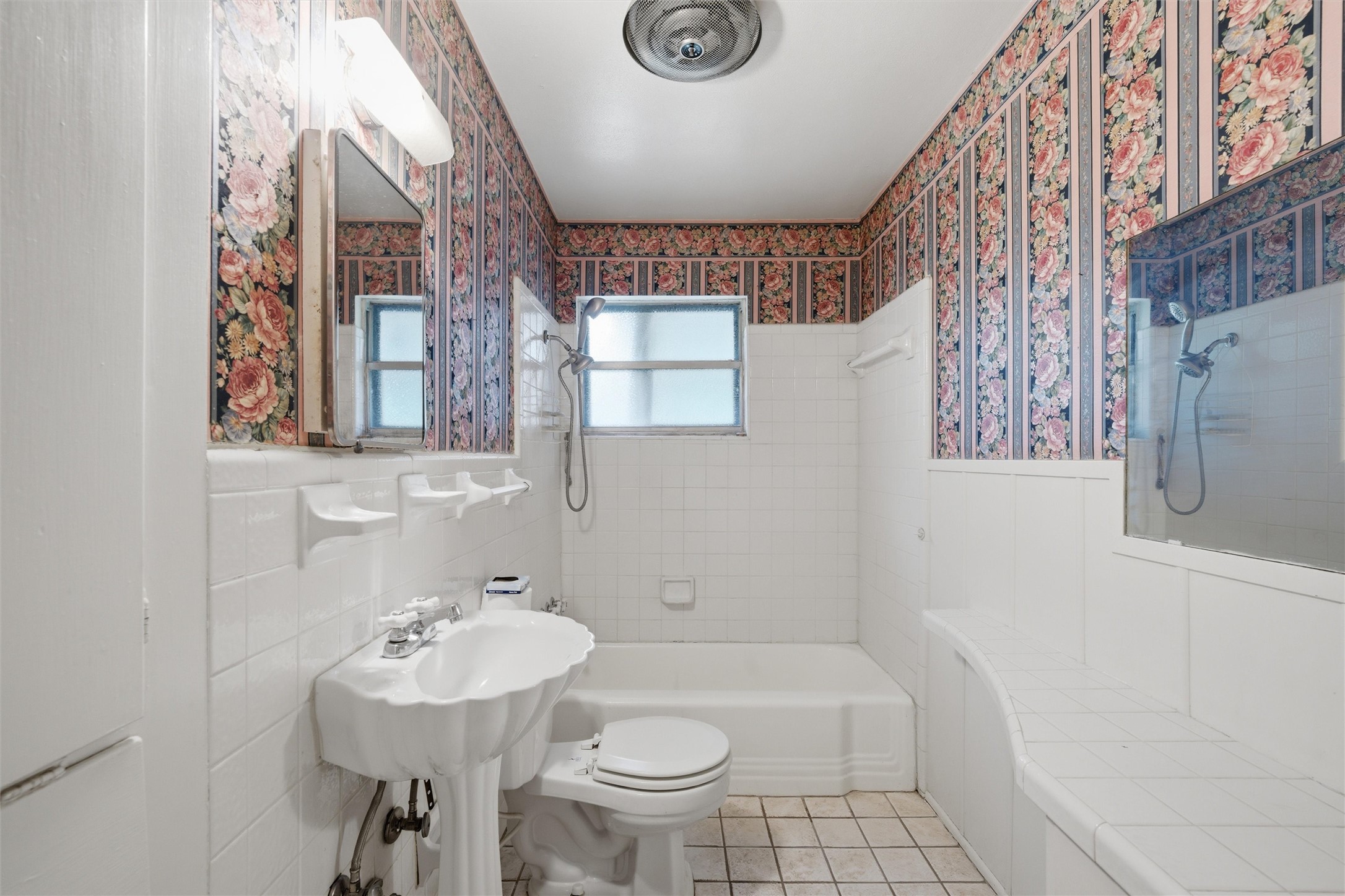 4137 Hiland Drive Beverly Hills TX 76711