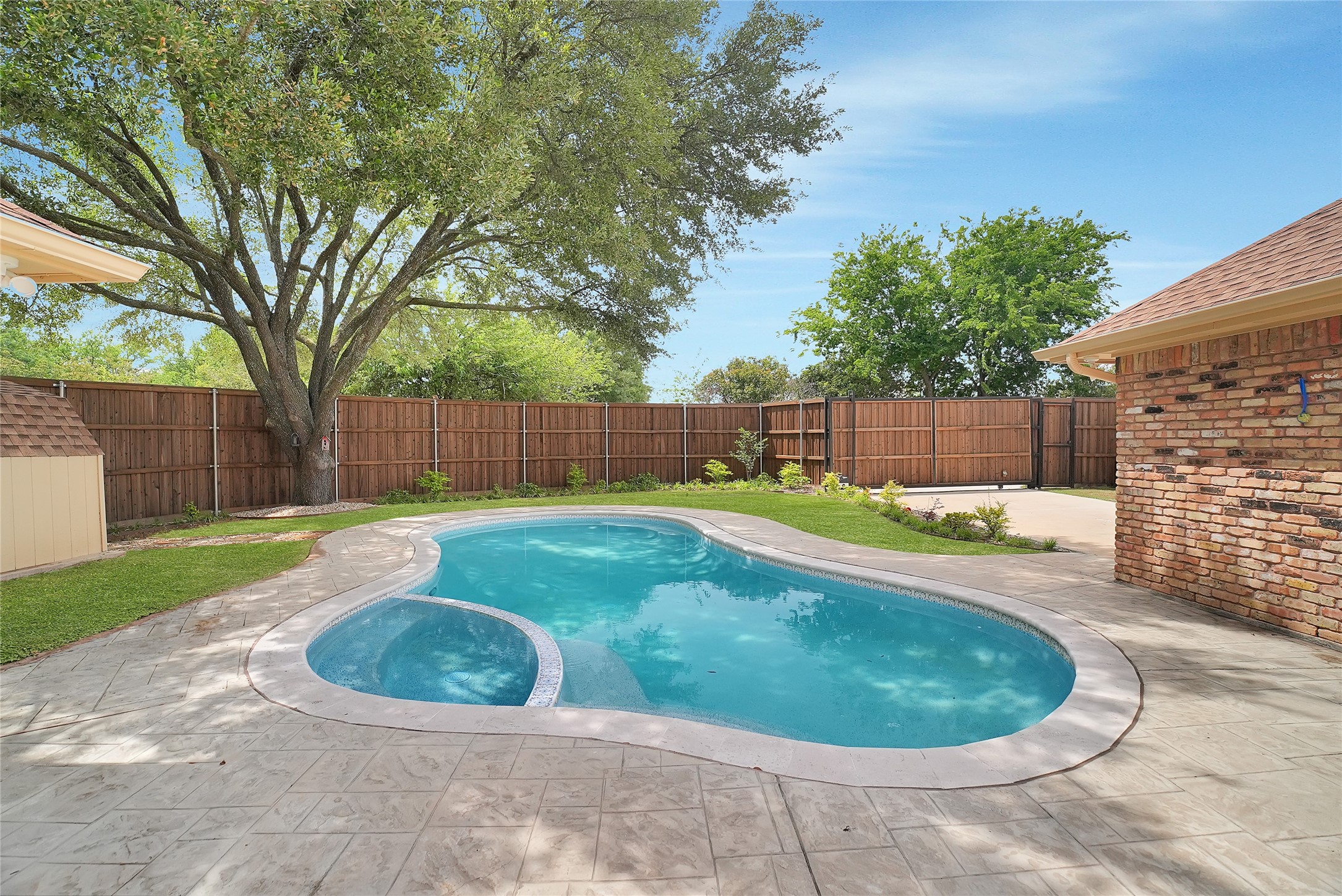 1304 Carriage Creek Drive Desoto TX 75115