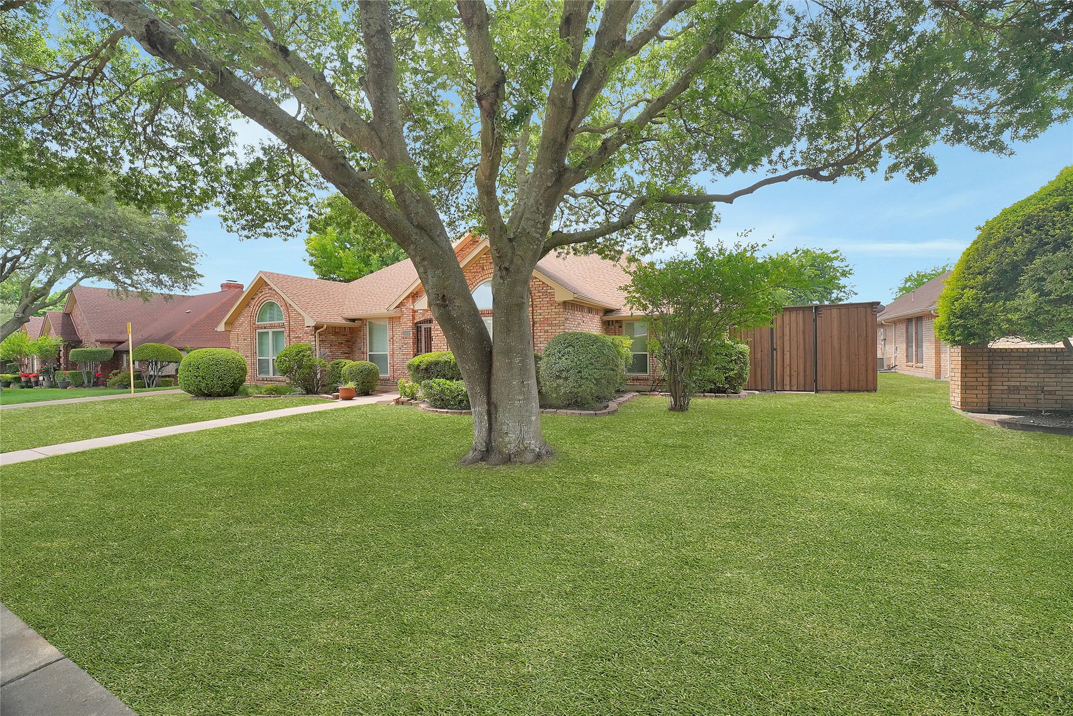 1304 Carriage Creek Drive Desoto TX 75115