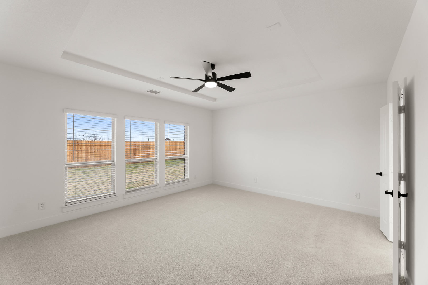 804 S Hidden Lakes Drive Desoto TX 75115