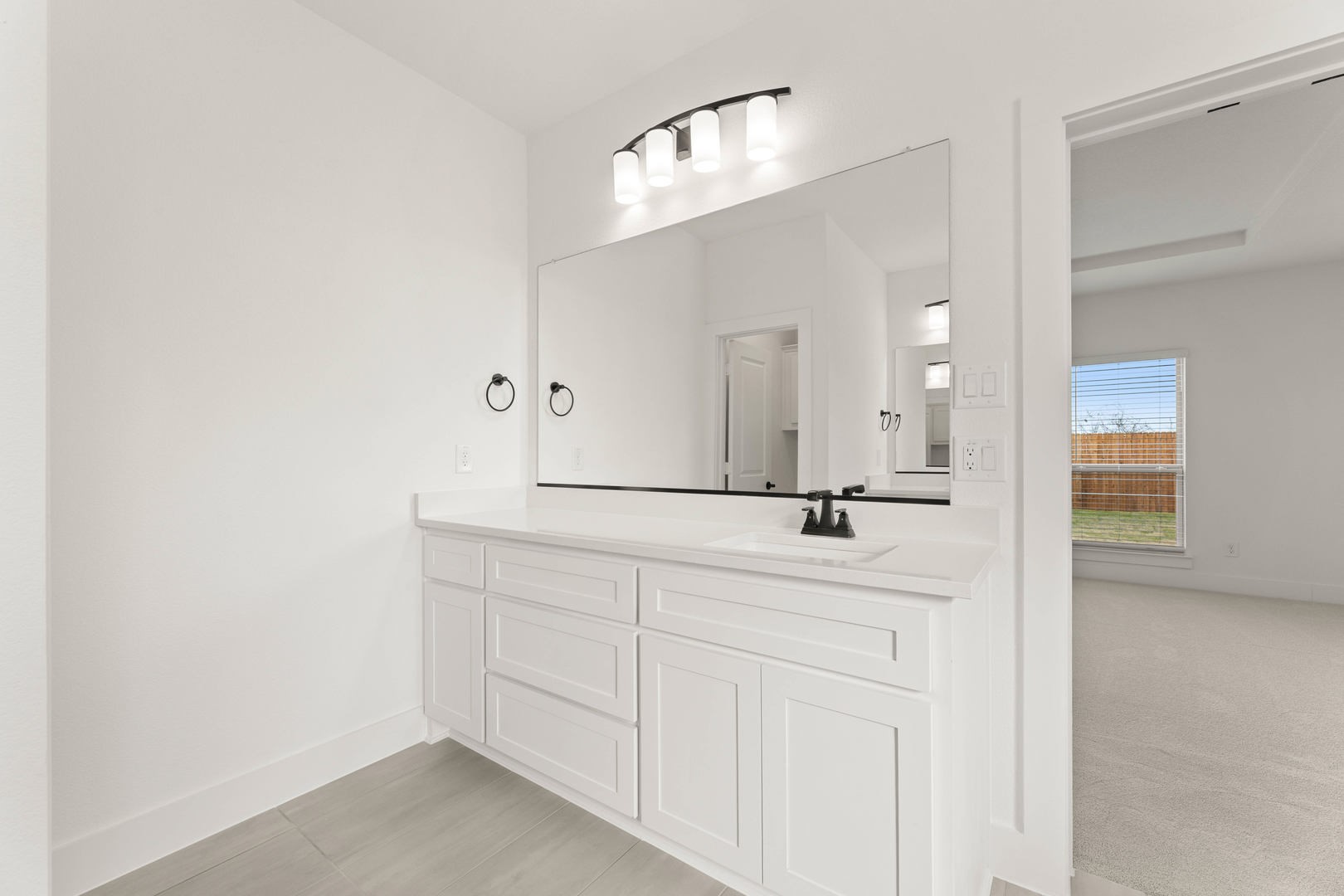 804 S Hidden Lakes Drive Desoto TX 75115