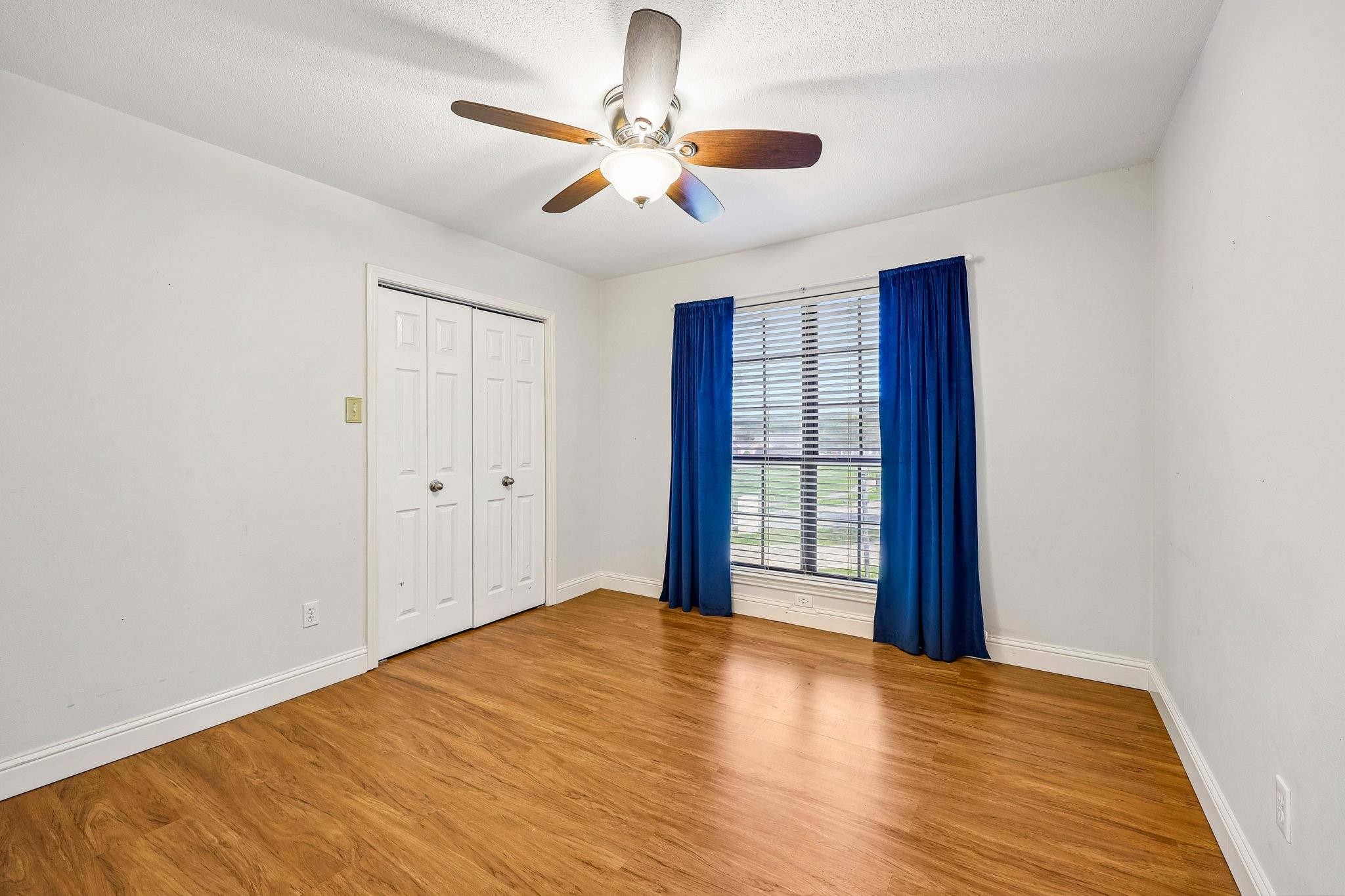 5209 Fairway Circle De Cordova TX 76049
