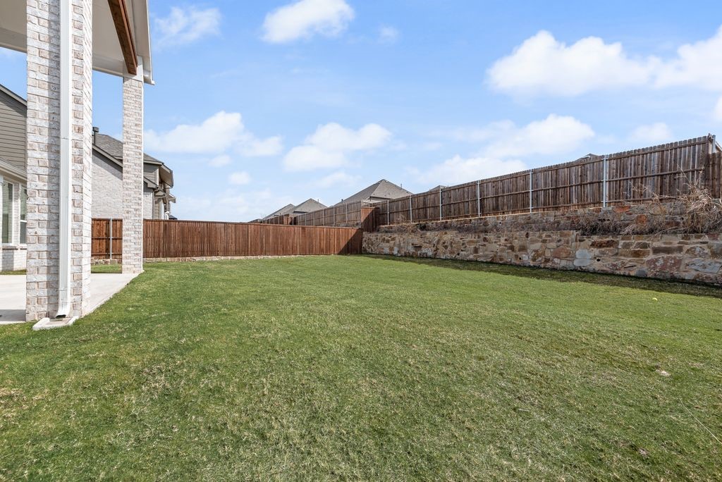 1231 Calebria Way Fate TX 75087