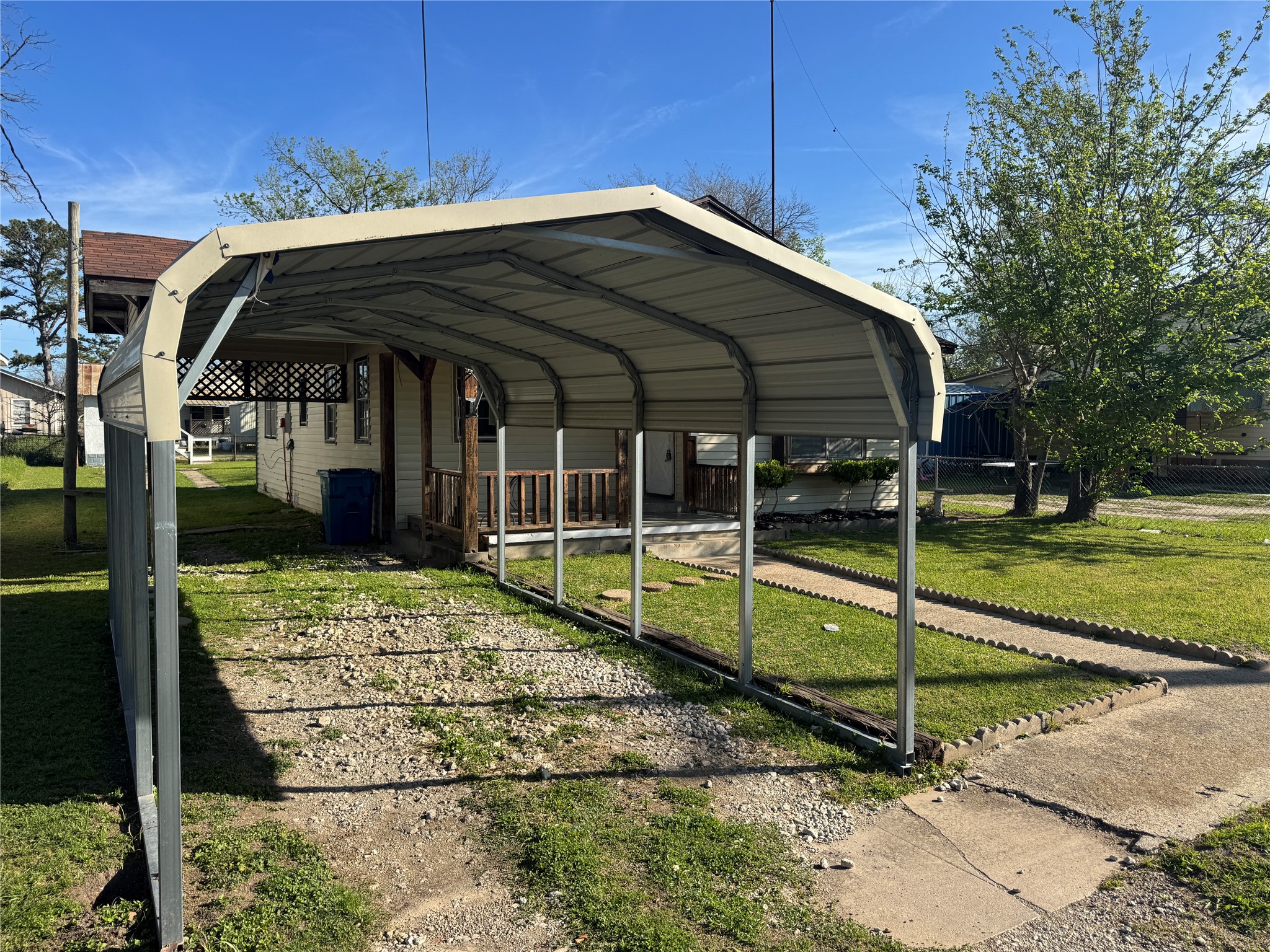 809 E Palestine Street Mexia TX 76667