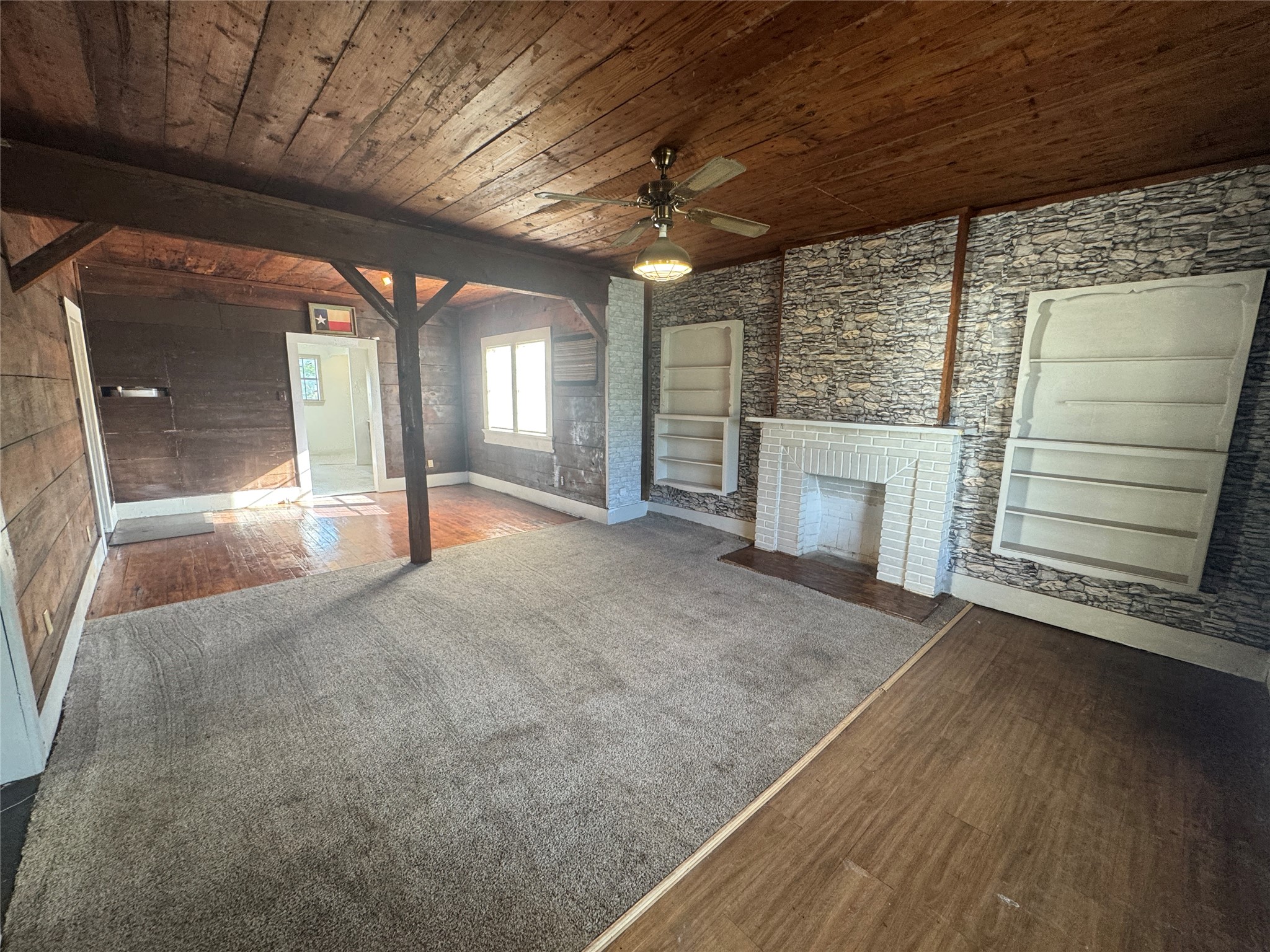 809 E Palestine Street Mexia TX 76667