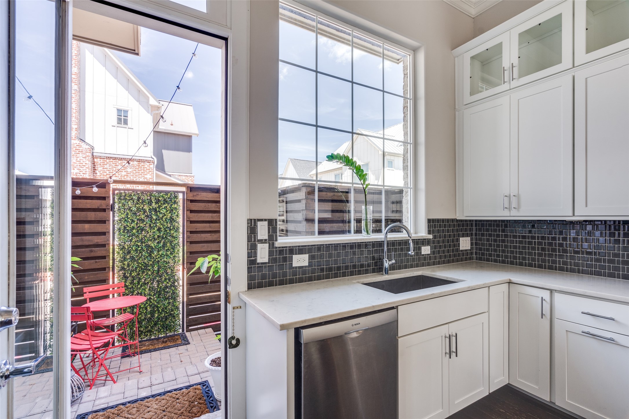 1729 G Avenue Plano TX 75074