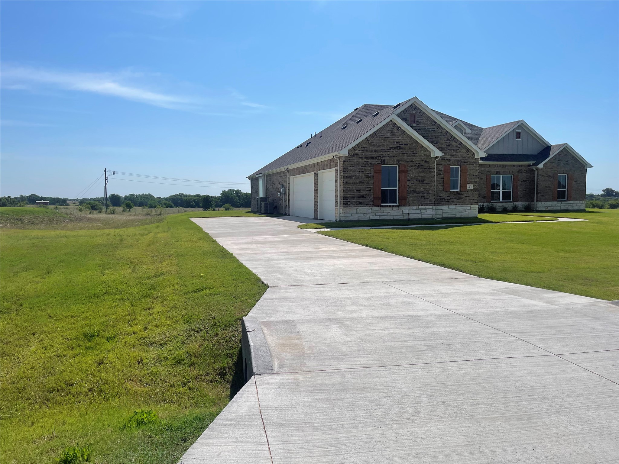 221 Marie Lane Waxahachie TX 75167