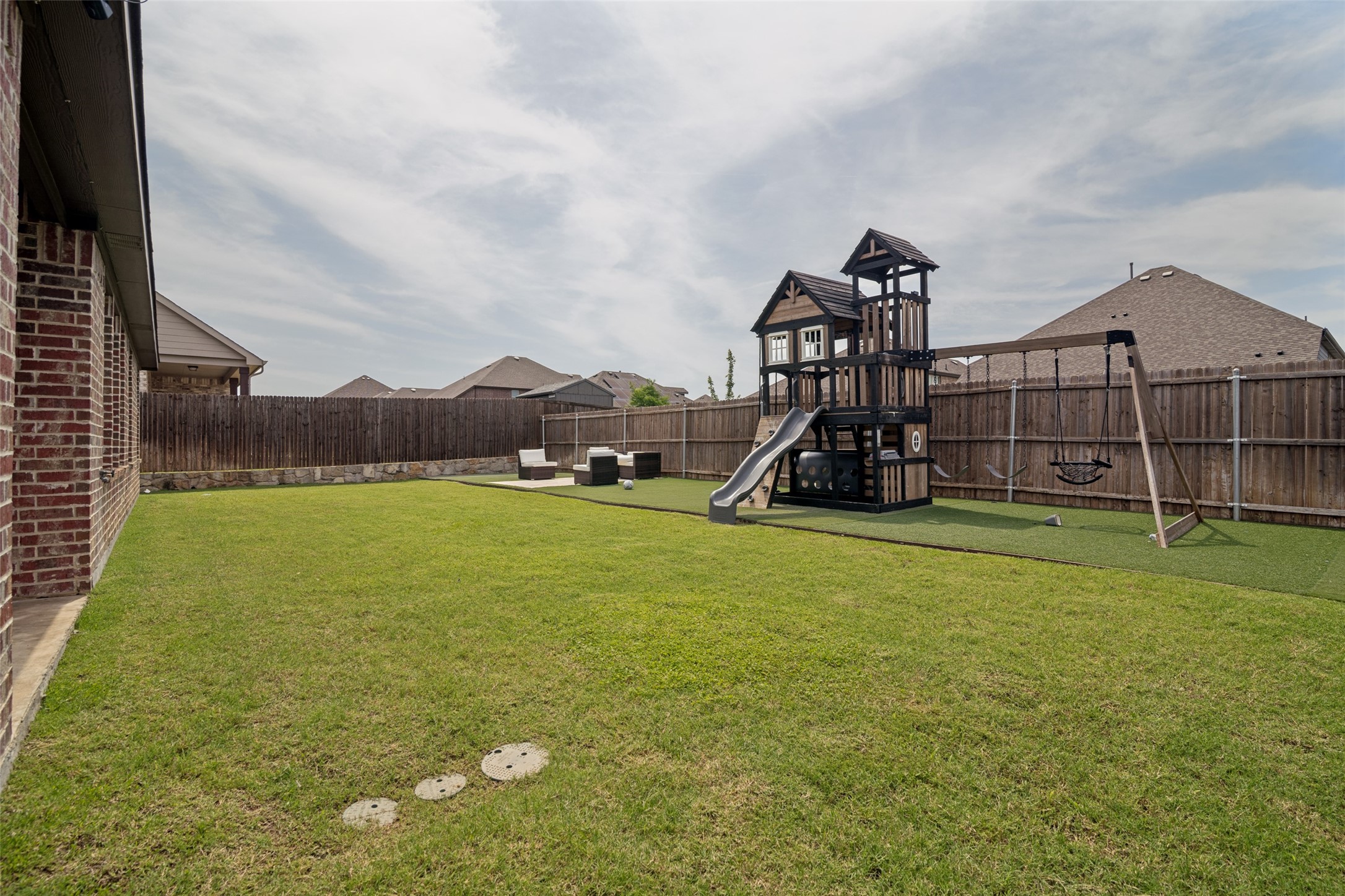 437 Forestridge Drive Fate TX 75087
