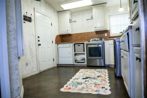 917 East Street Graham TX 76450